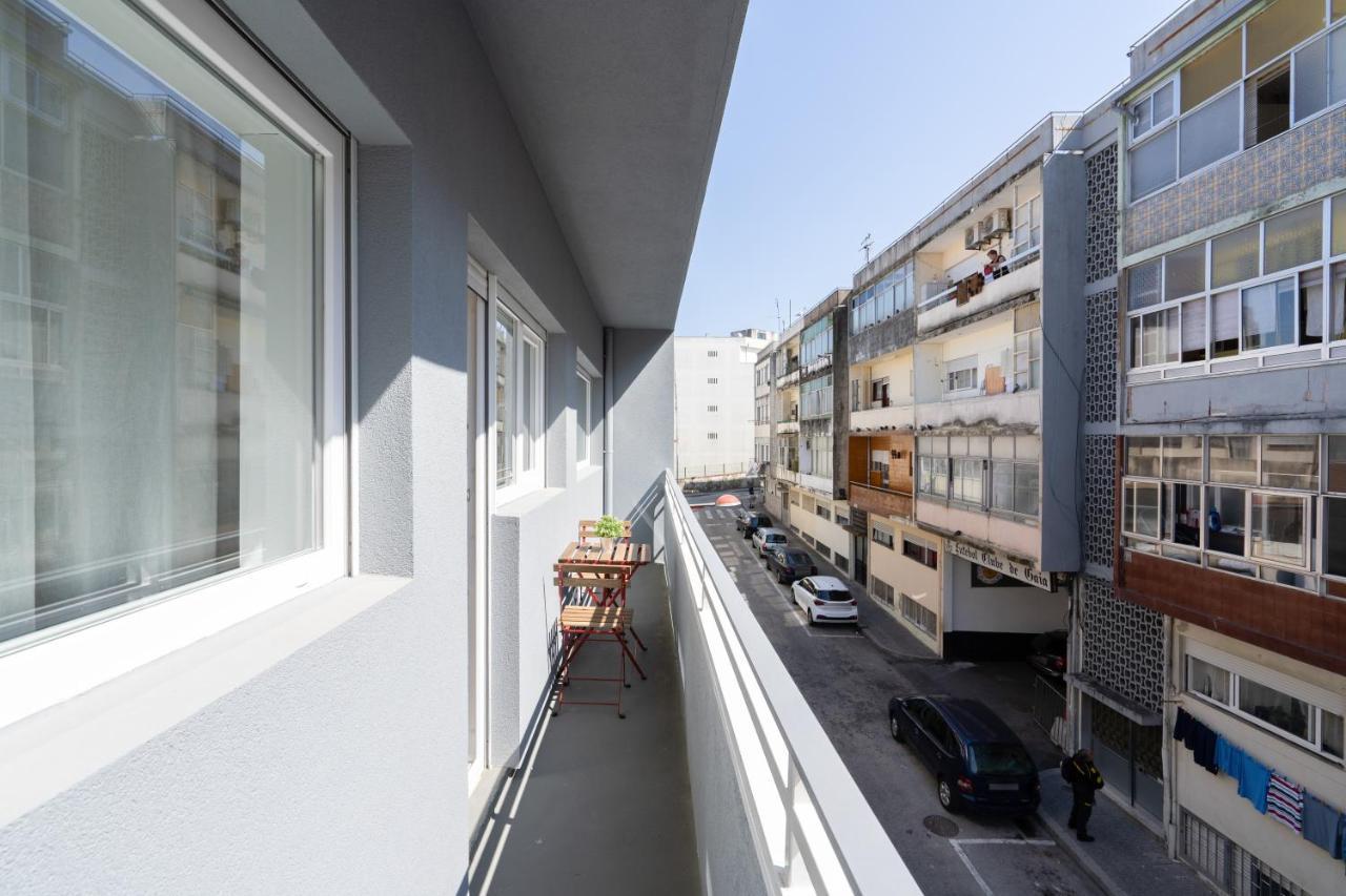 Sweet Sunny Flat W/ Balcony - Gaia Leilighet Vila Nova de Gaia Eksteriør bilde