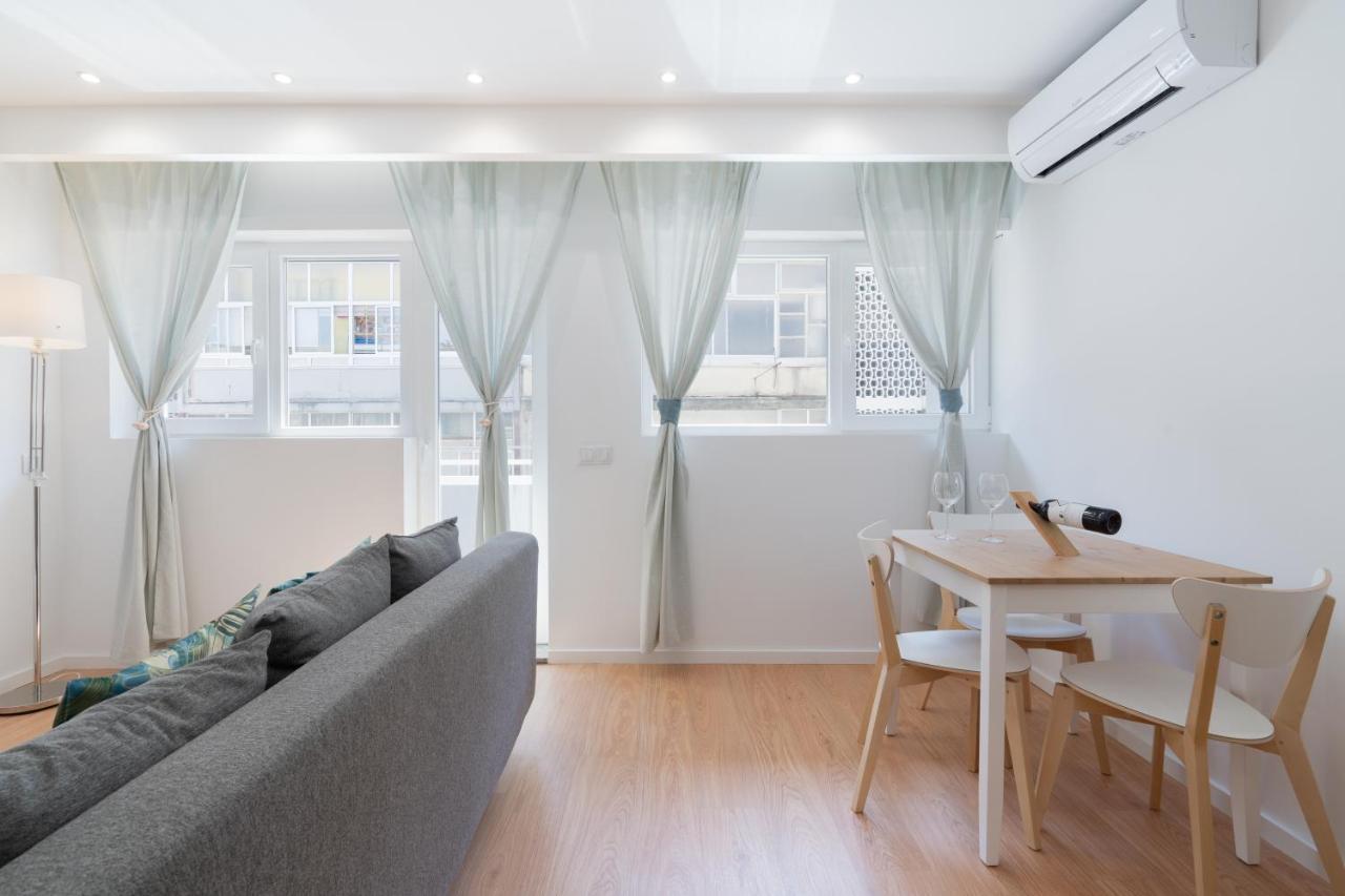 Sweet Sunny Flat W/ Balcony - Gaia Leilighet Vila Nova de Gaia Eksteriør bilde