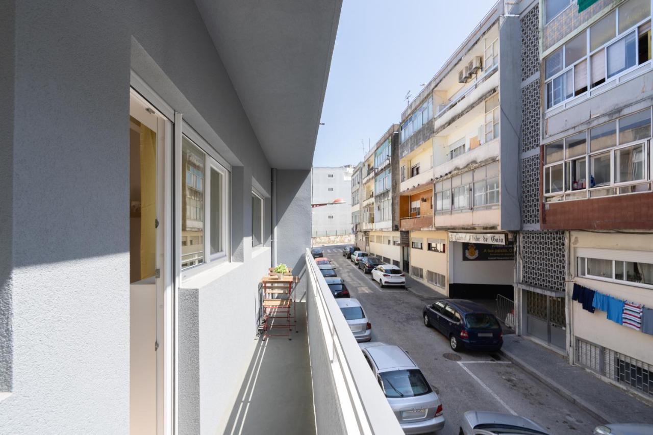 Sweet Sunny Flat W/ Balcony - Gaia Leilighet Vila Nova de Gaia Eksteriør bilde