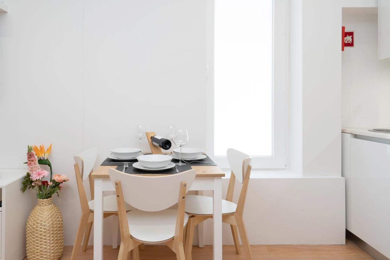 Sweet Sunny Flat W/ Balcony - Gaia Leilighet Vila Nova de Gaia Eksteriør bilde