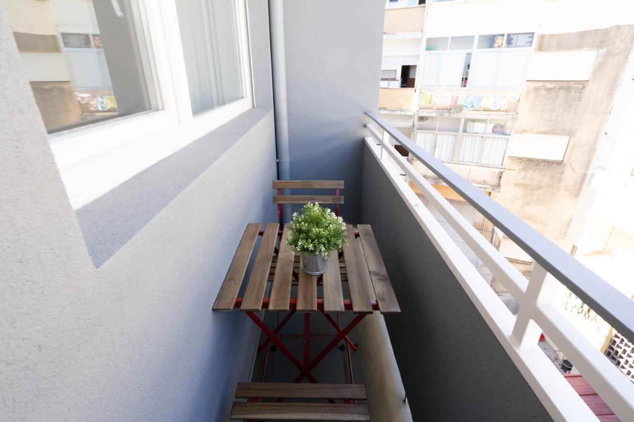 Sweet Sunny Flat W/ Balcony - Gaia Leilighet Vila Nova de Gaia Eksteriør bilde