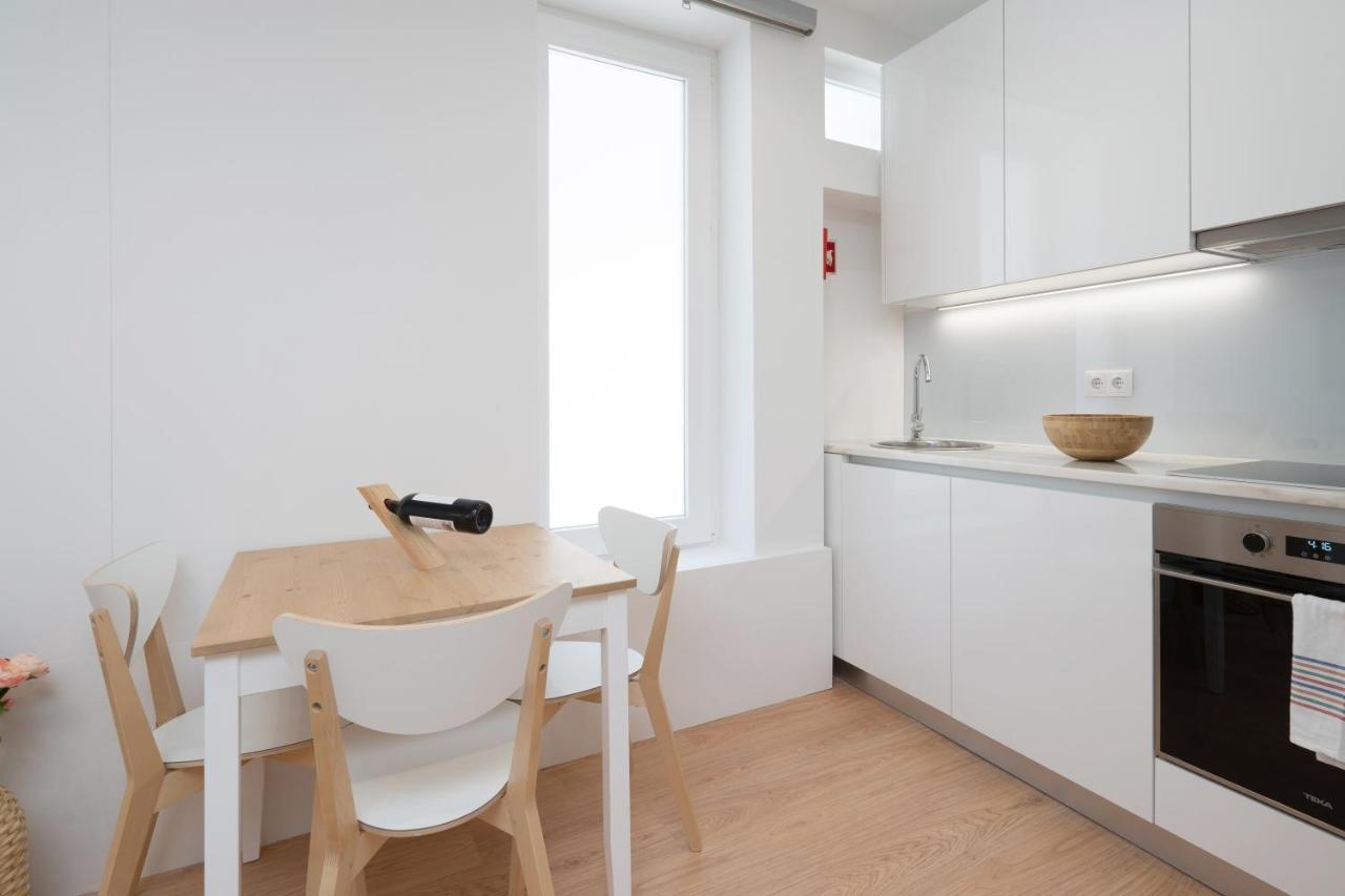 Sweet Sunny Flat W/ Balcony - Gaia Leilighet Vila Nova de Gaia Eksteriør bilde
